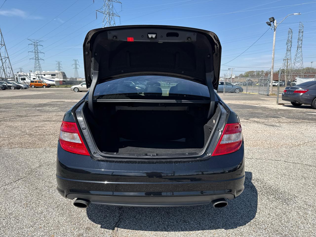 Mercedes-Benz C-Class C300 4MATIC Luxury Sedan 2011