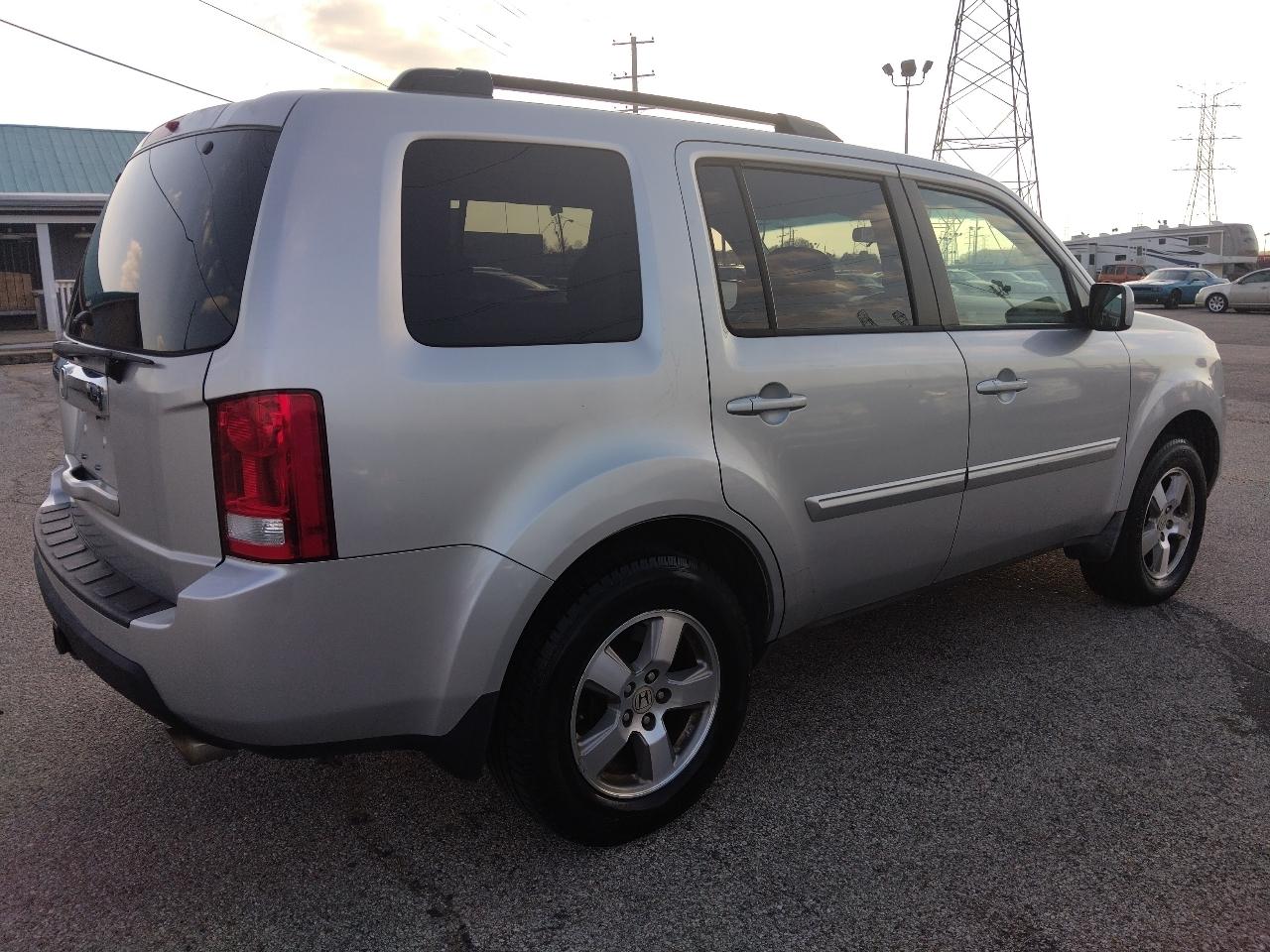 Honda Pilot EX 2WD 5-Spd AT 2010