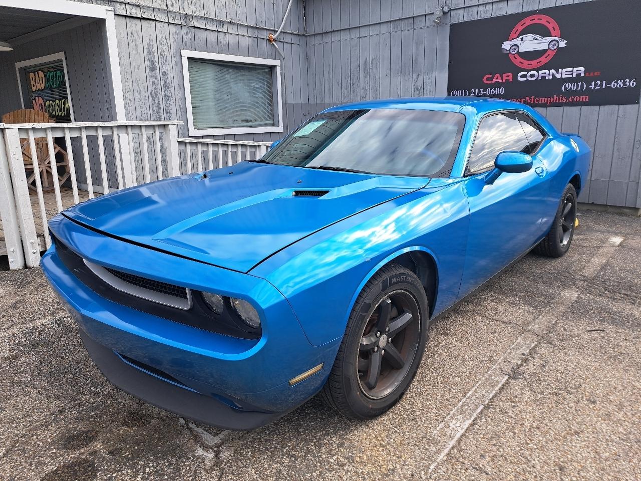 Dodge Challenger SE 2011