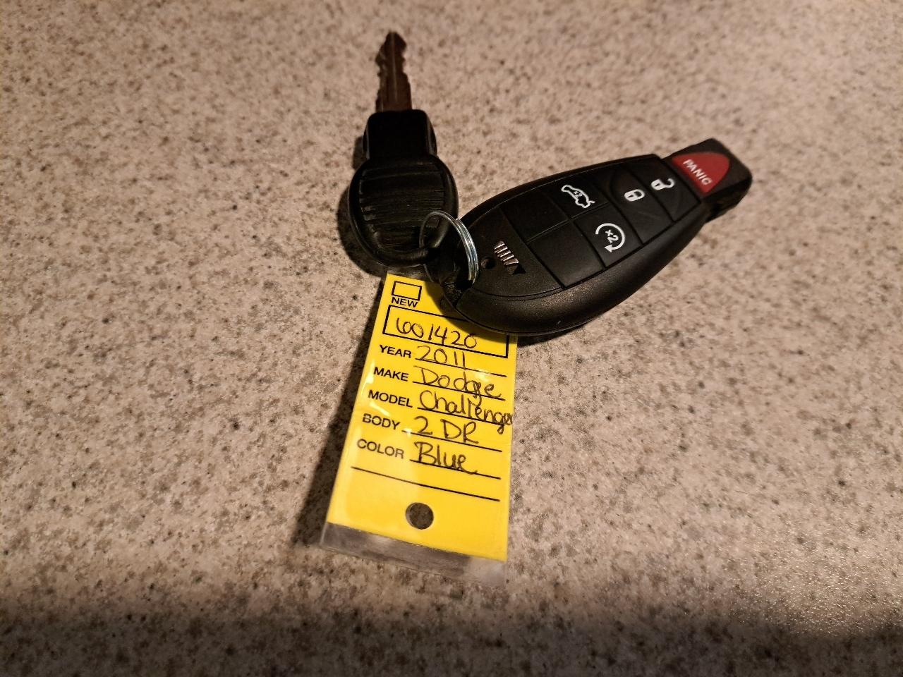 Dodge Challenger SE 2011