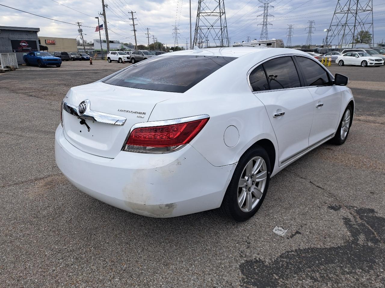 Buick LaCrosse 4dr Sdn CXL 2011
