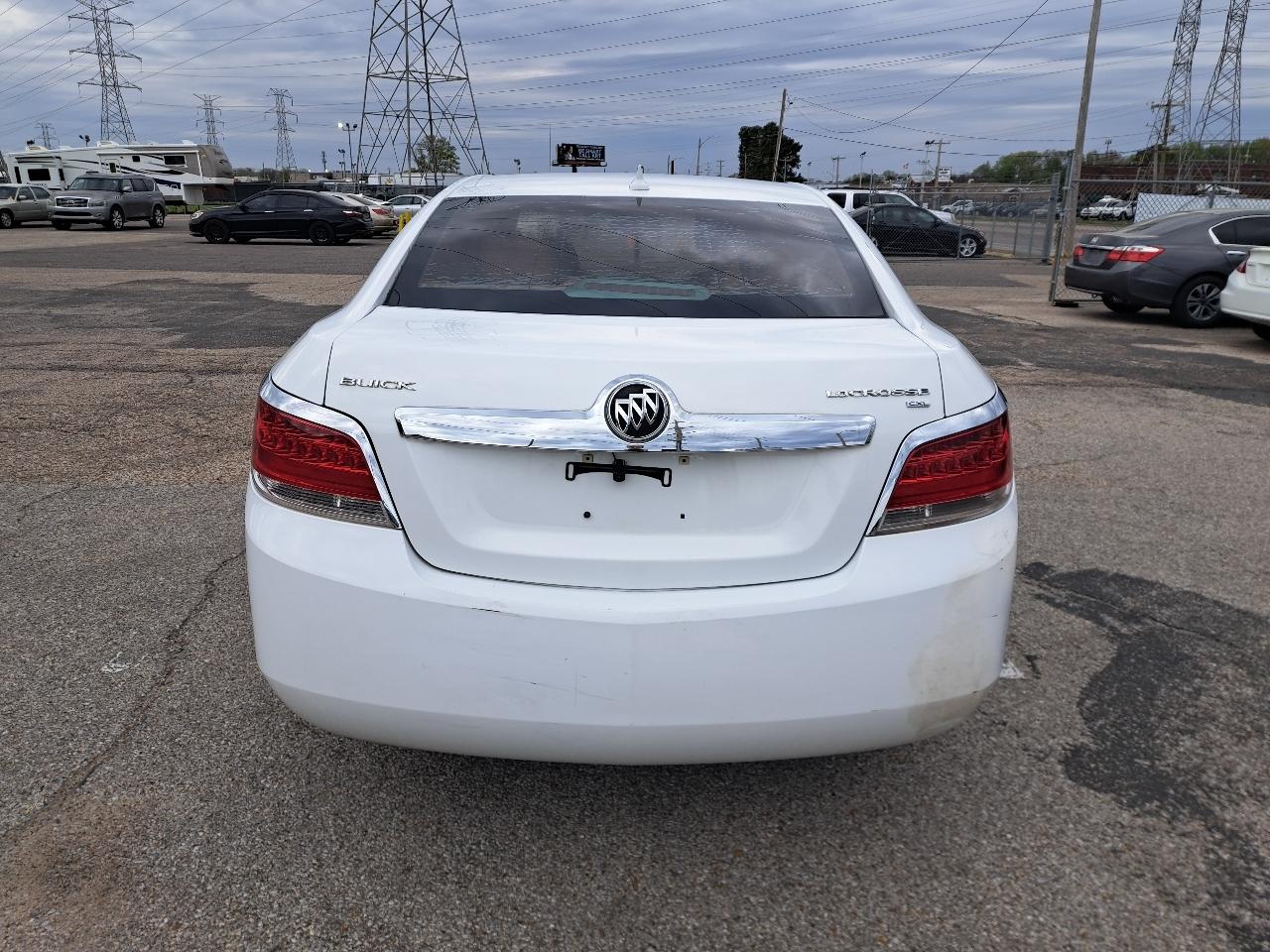 Buick LaCrosse 4dr Sdn CXL 2011