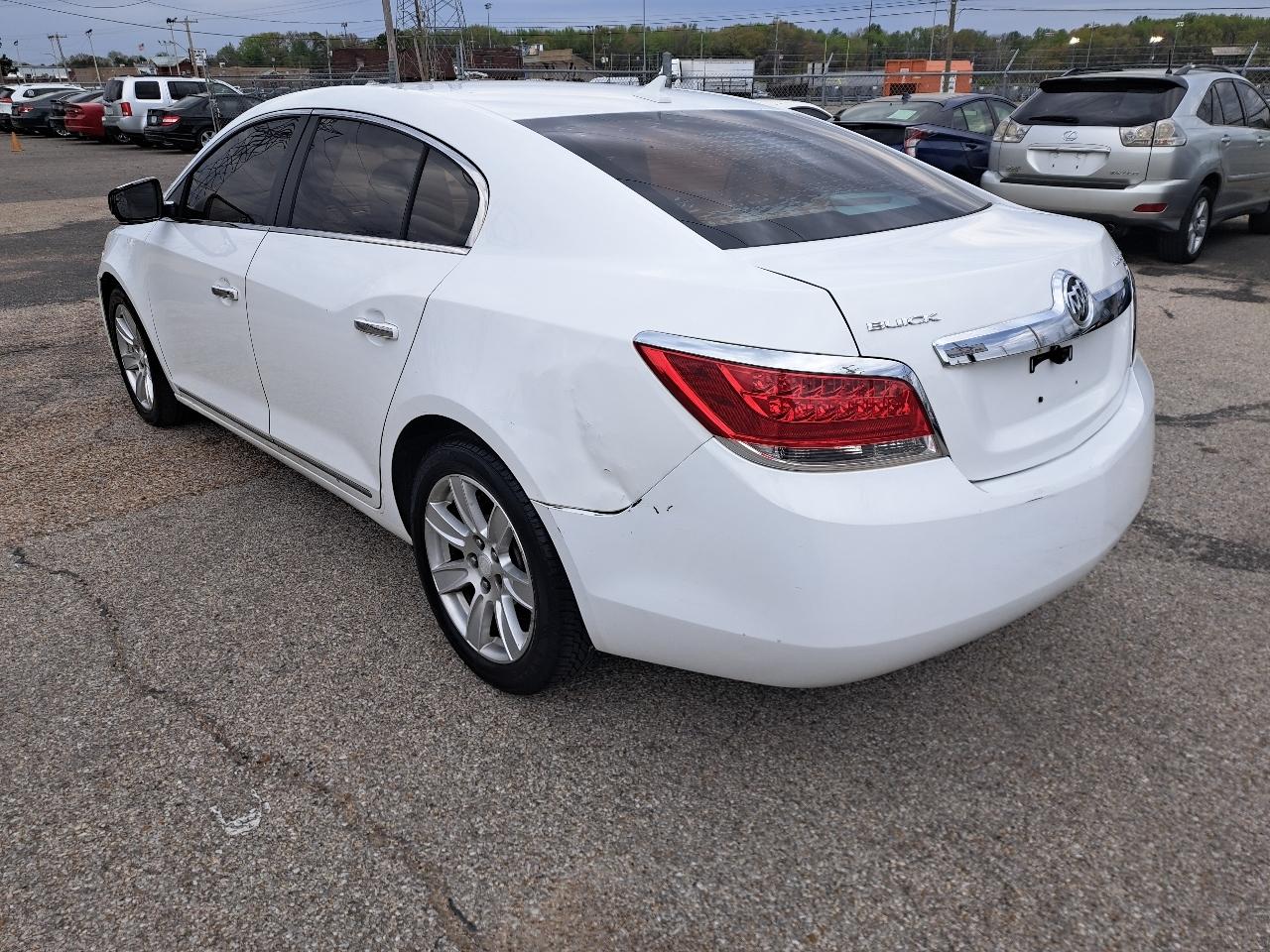 Buick LaCrosse 4dr Sdn CXL 2011