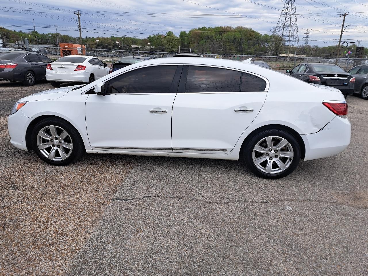 Buick LaCrosse 4dr Sdn CXL 2011