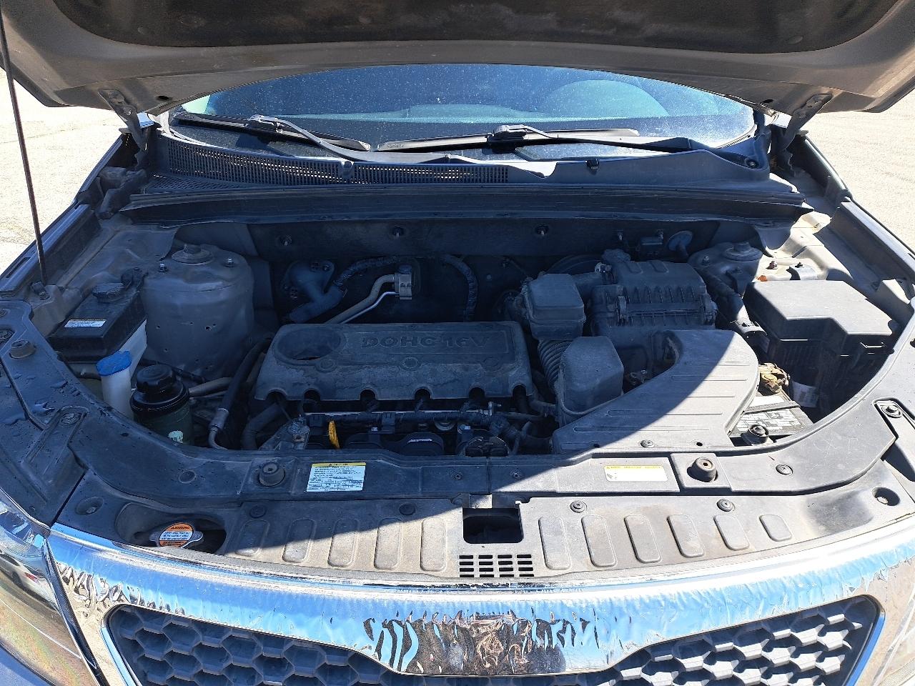 Kia Sorento Base 4D SUV FWD 2011