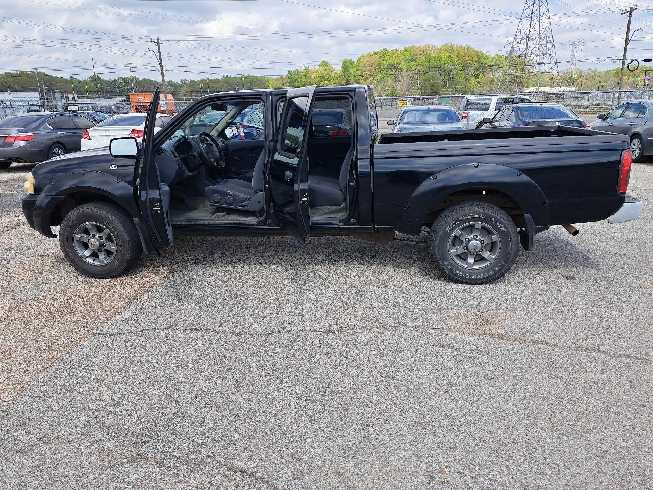 Nissan Frontier XE-V6 Crew Cab 2WD 2004