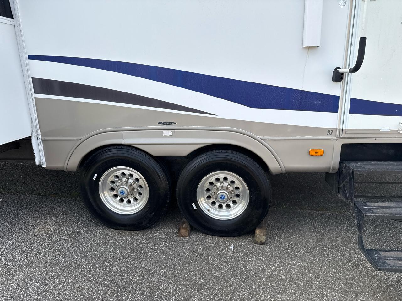 Holiday Rambler Presidential Suite  2009