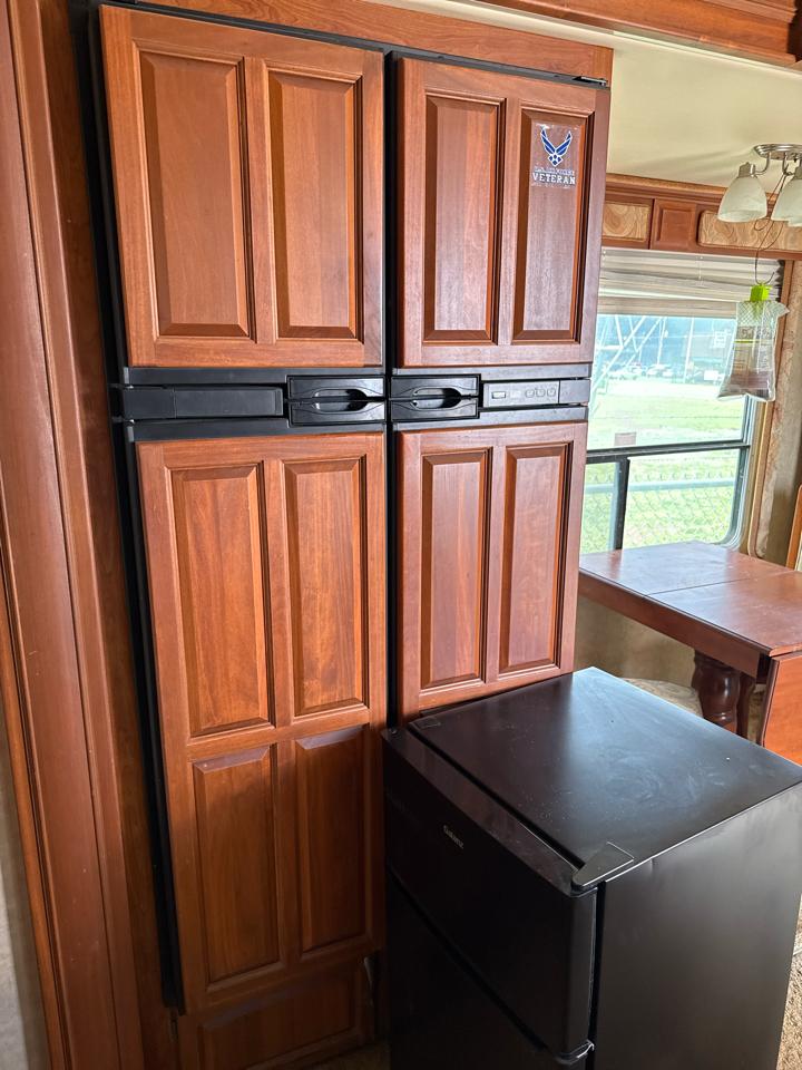 Holiday Rambler Presidential Suite  2009