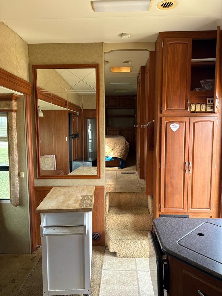 Holiday Rambler Presidential Suite  2009