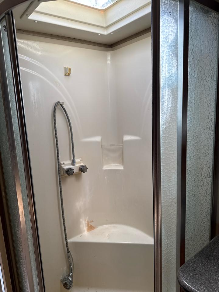 Holiday Rambler Presidential Suite  2009