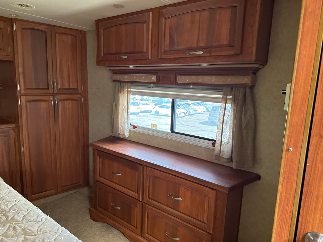 Holiday Rambler Presidential Suite  2009