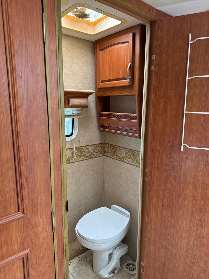 Holiday Rambler Presidential Suite  2009