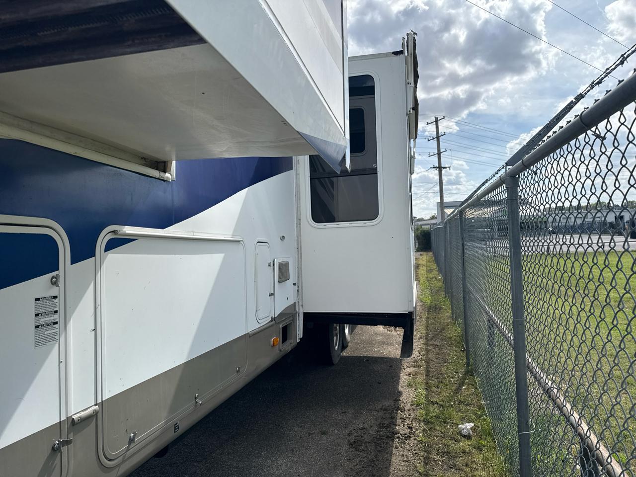 Holiday Rambler Presidential Suite  2009