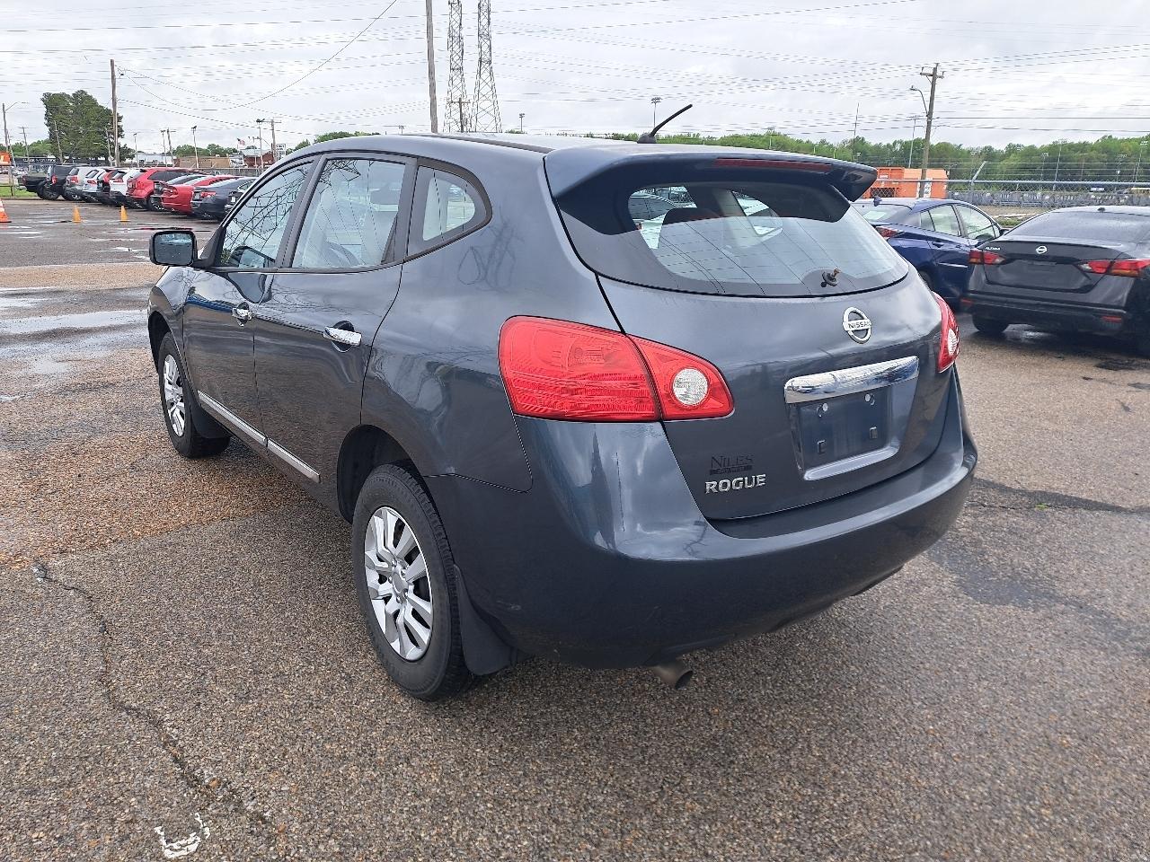 Nissan Rogue FWD 4dr S 2012