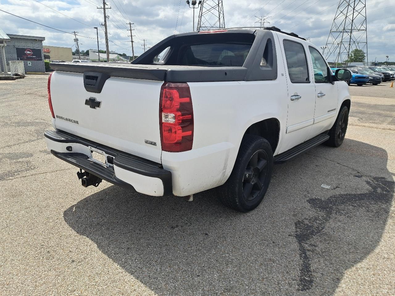 Chevrolet Avalanche 1500 4D SUV 4WD 2007