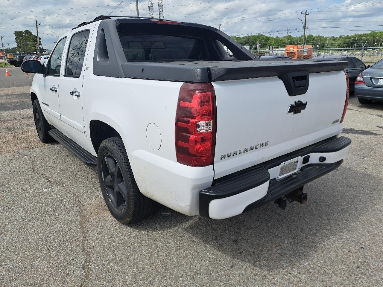 Chevrolet Avalanche 1500 4D SUV 4WD 2007