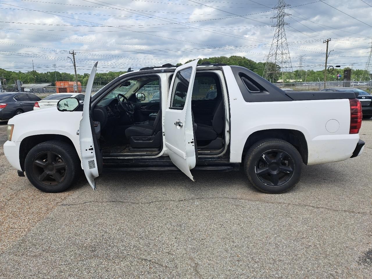 Chevrolet Avalanche 1500 4D SUV 4WD 2007