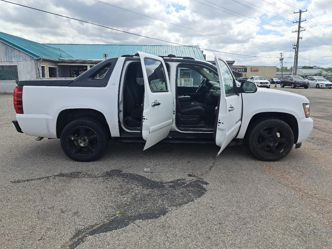 Chevrolet Avalanche 1500 4D SUV 4WD 2007
