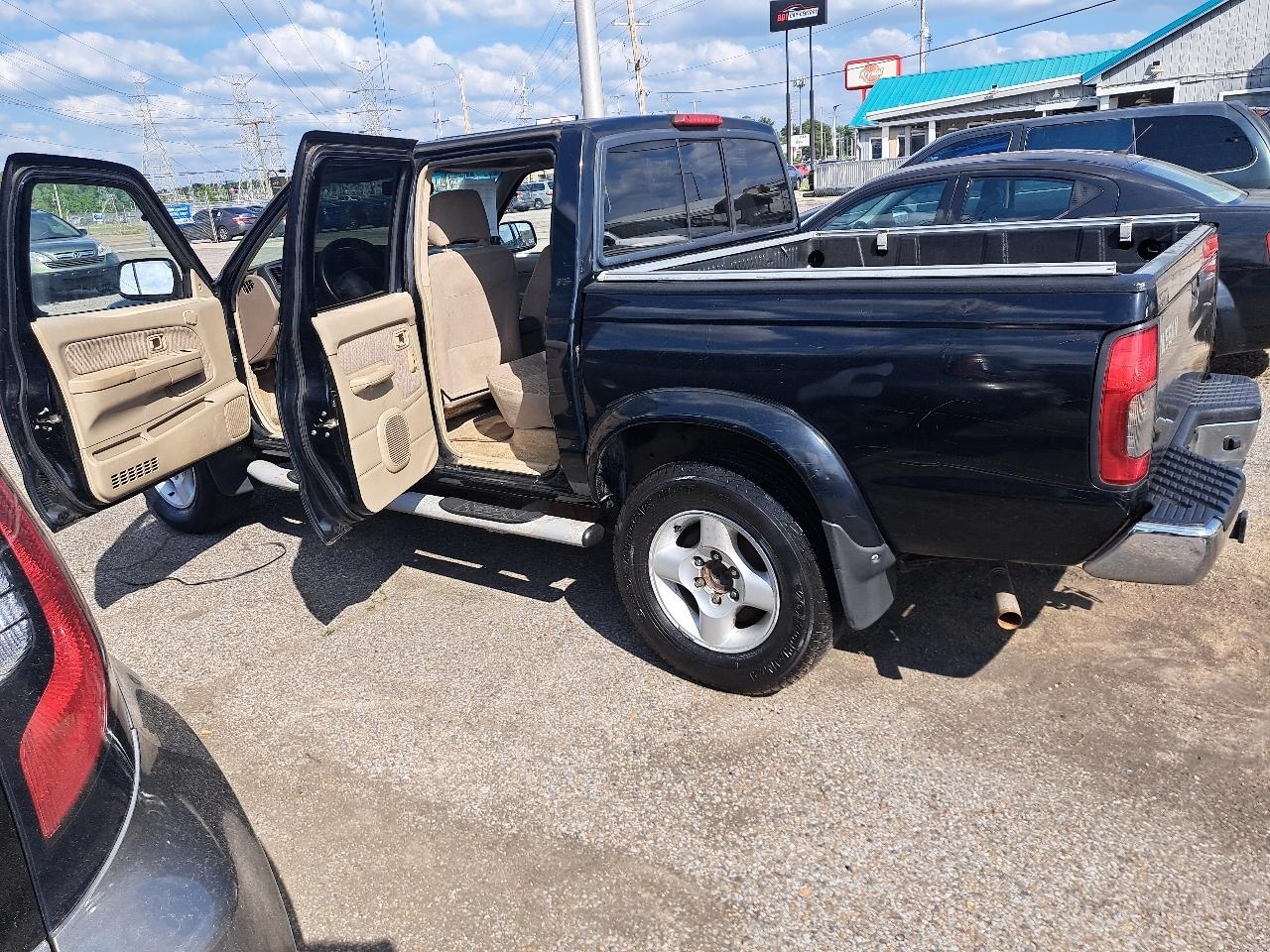 Nissan Frontier  2000