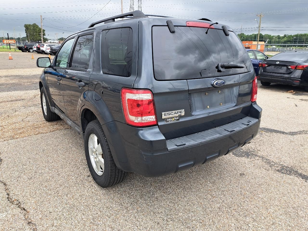 Ford Escape FWD 4dr XLT 2009