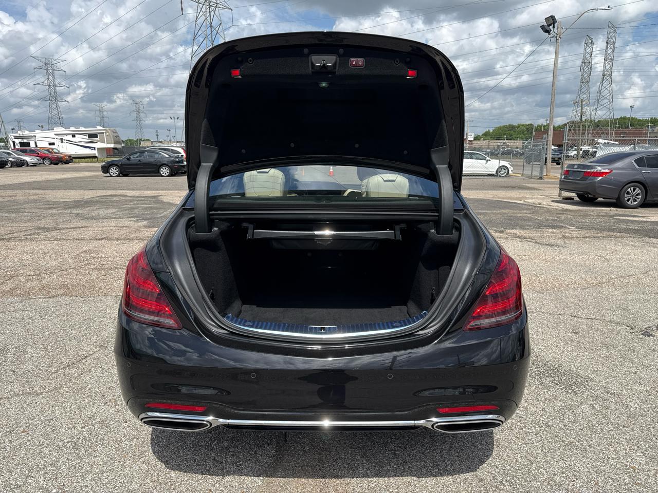 Mercedes-Benz S-Class S560 2018