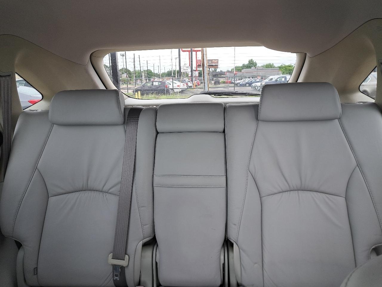 Lexus RX 330 4dr SUV 2004