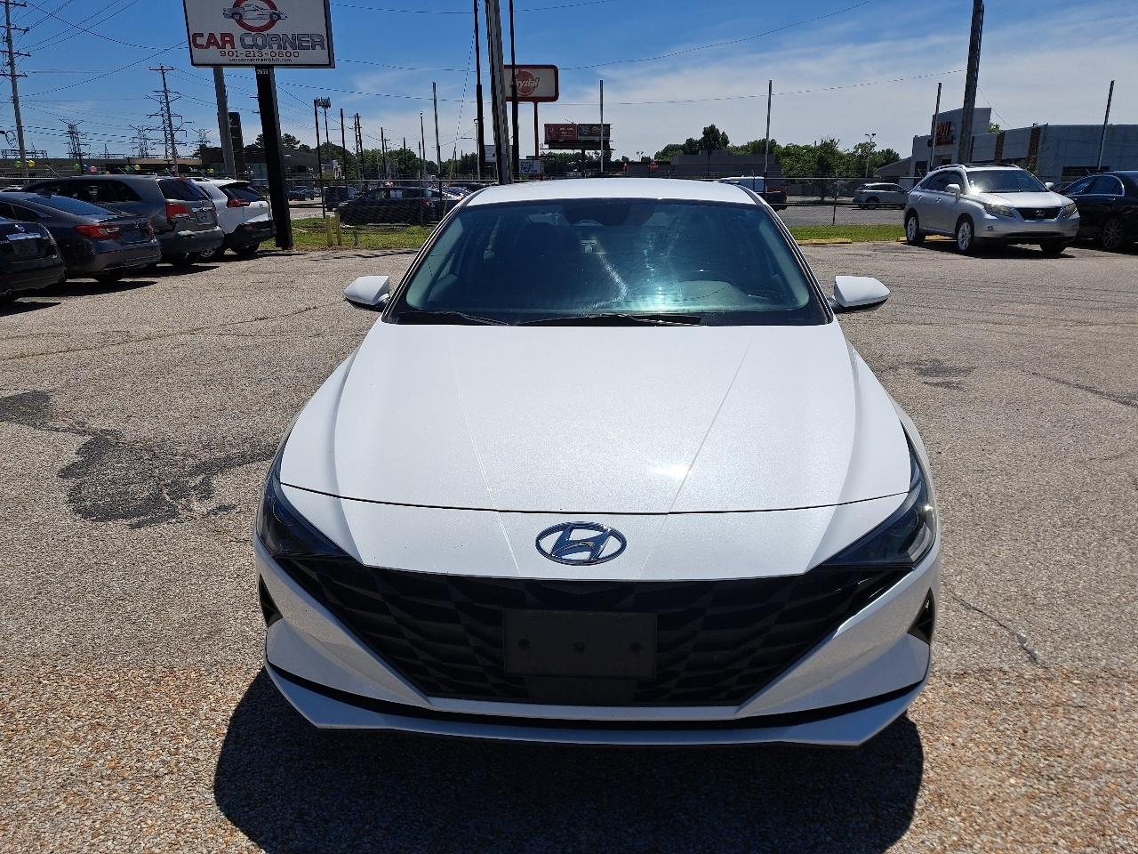 Hyundai Elantra SEL 2021