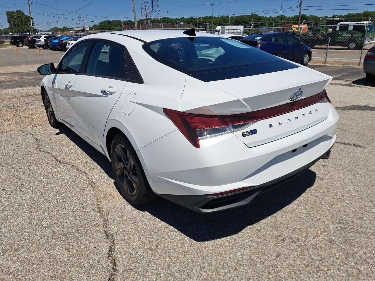 Hyundai Elantra SEL 2021