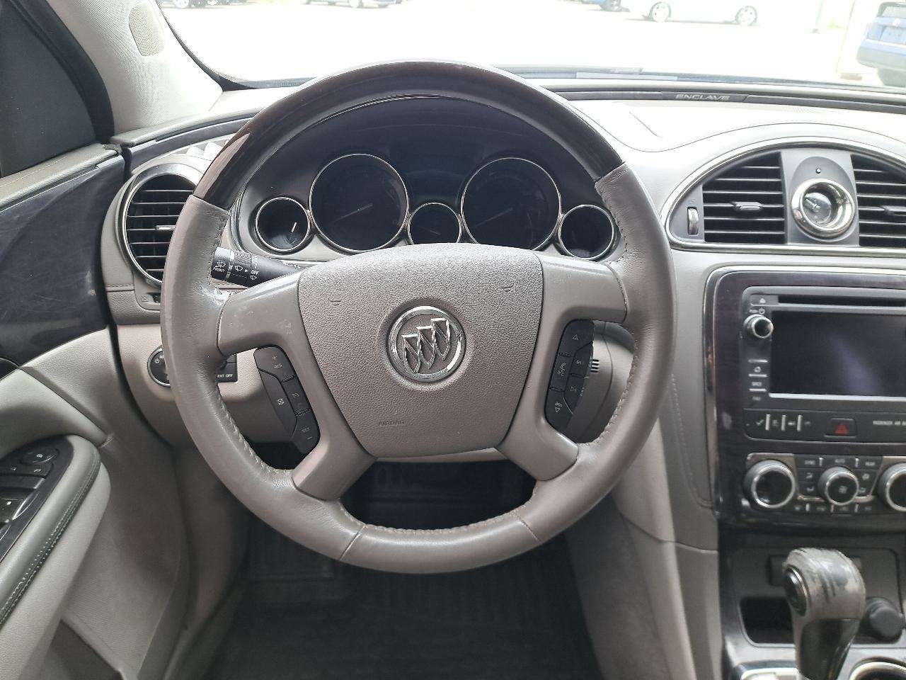 Buick Enclave FWD 4dr 2017