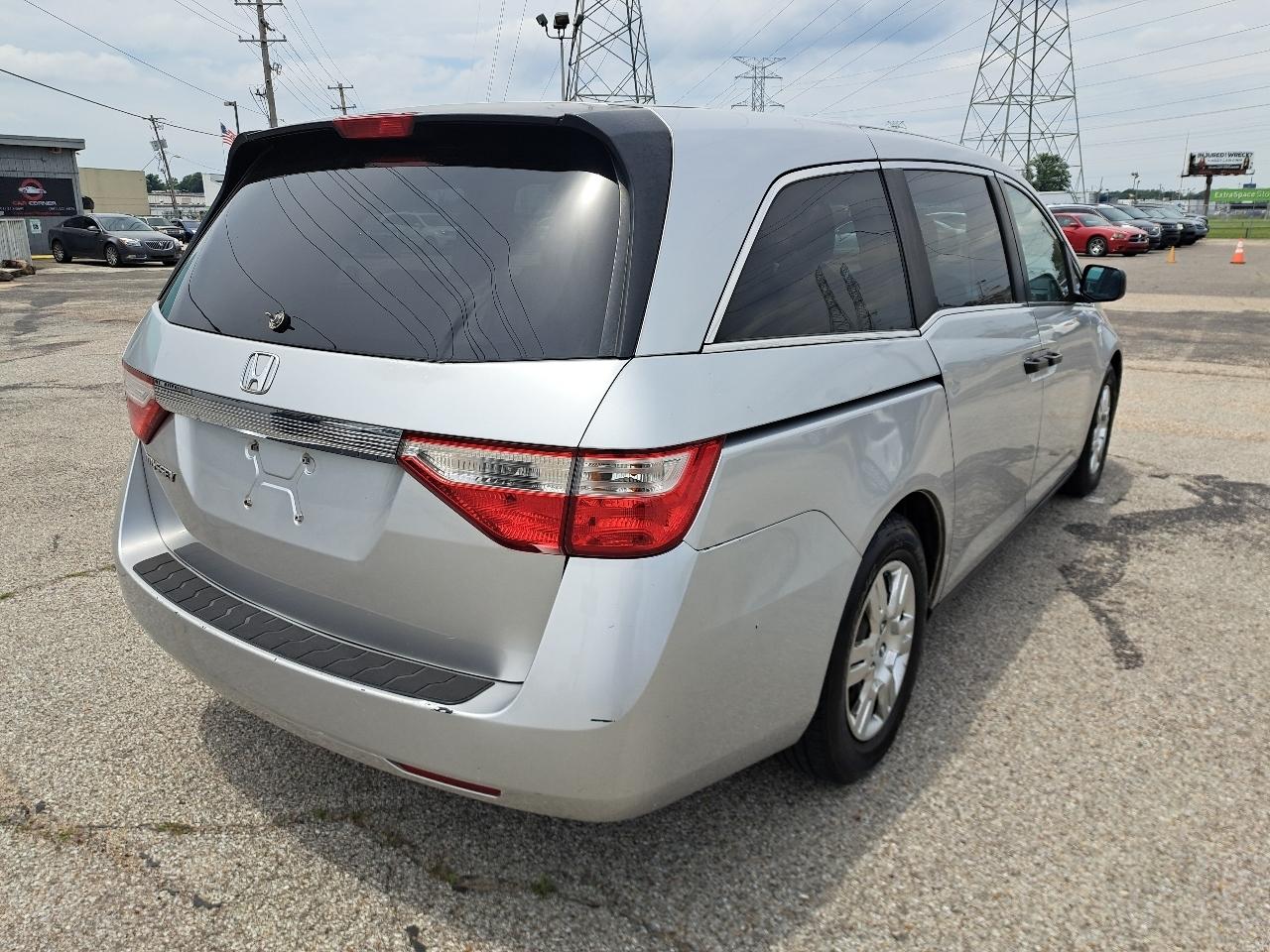 Honda Odyssey LX 2012