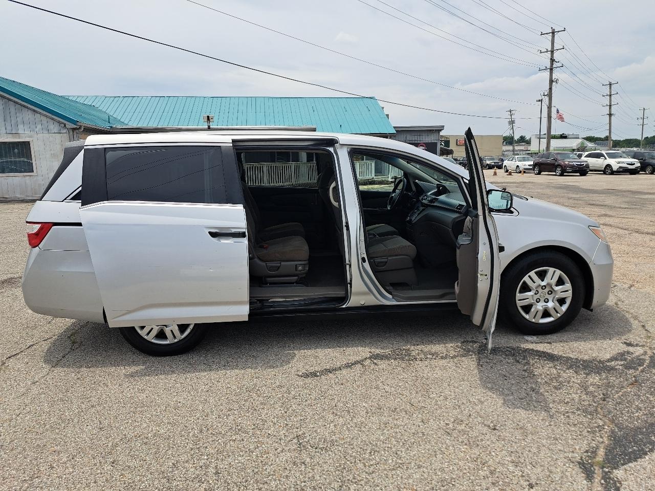 Honda Odyssey LX 2012
