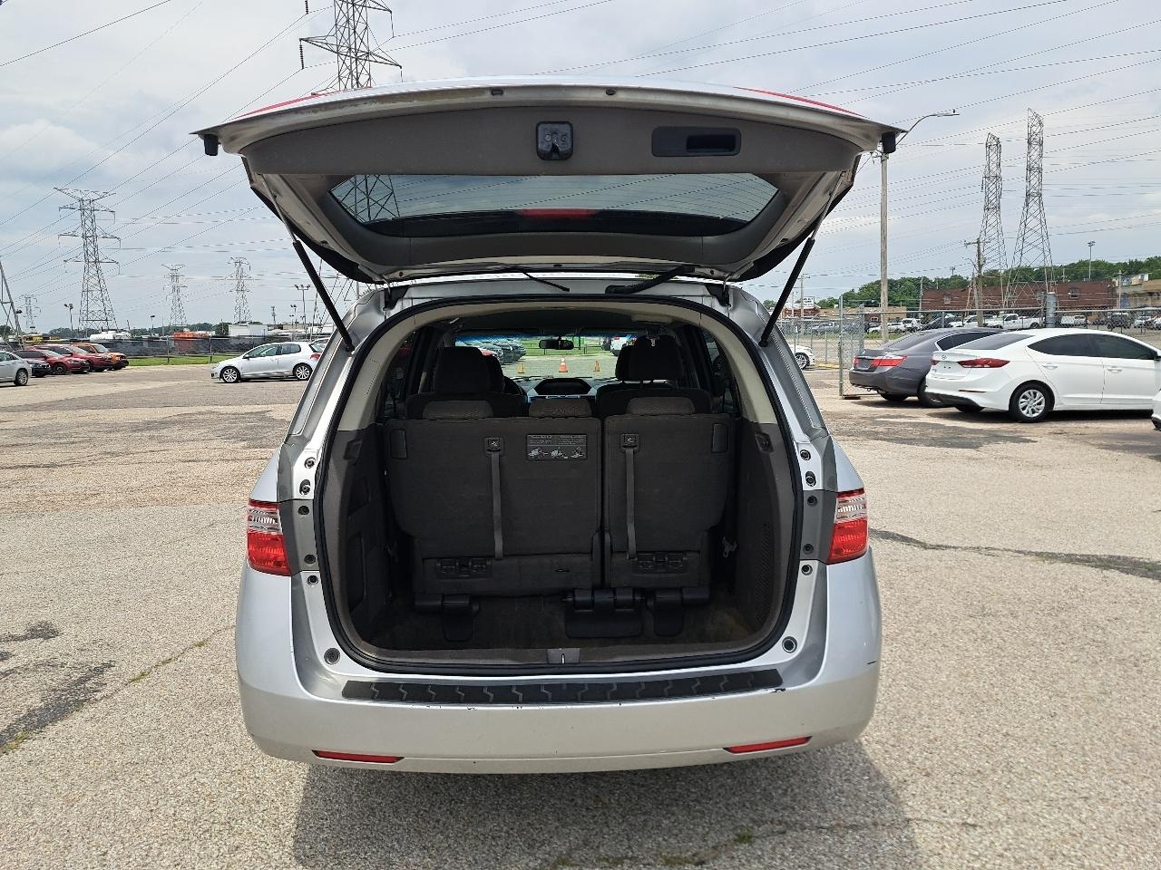Honda Odyssey LX 2012