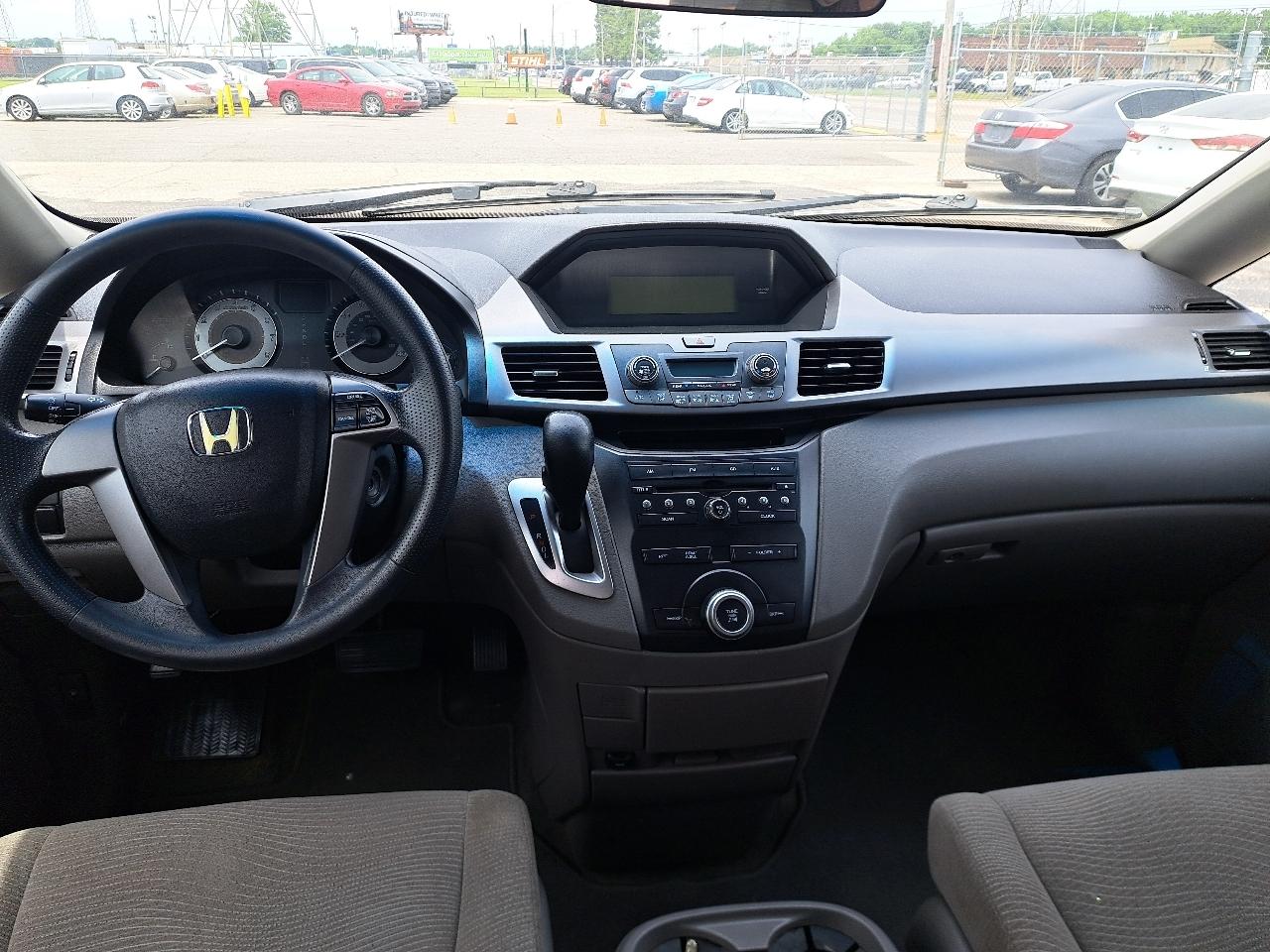 Honda Odyssey LX 2012