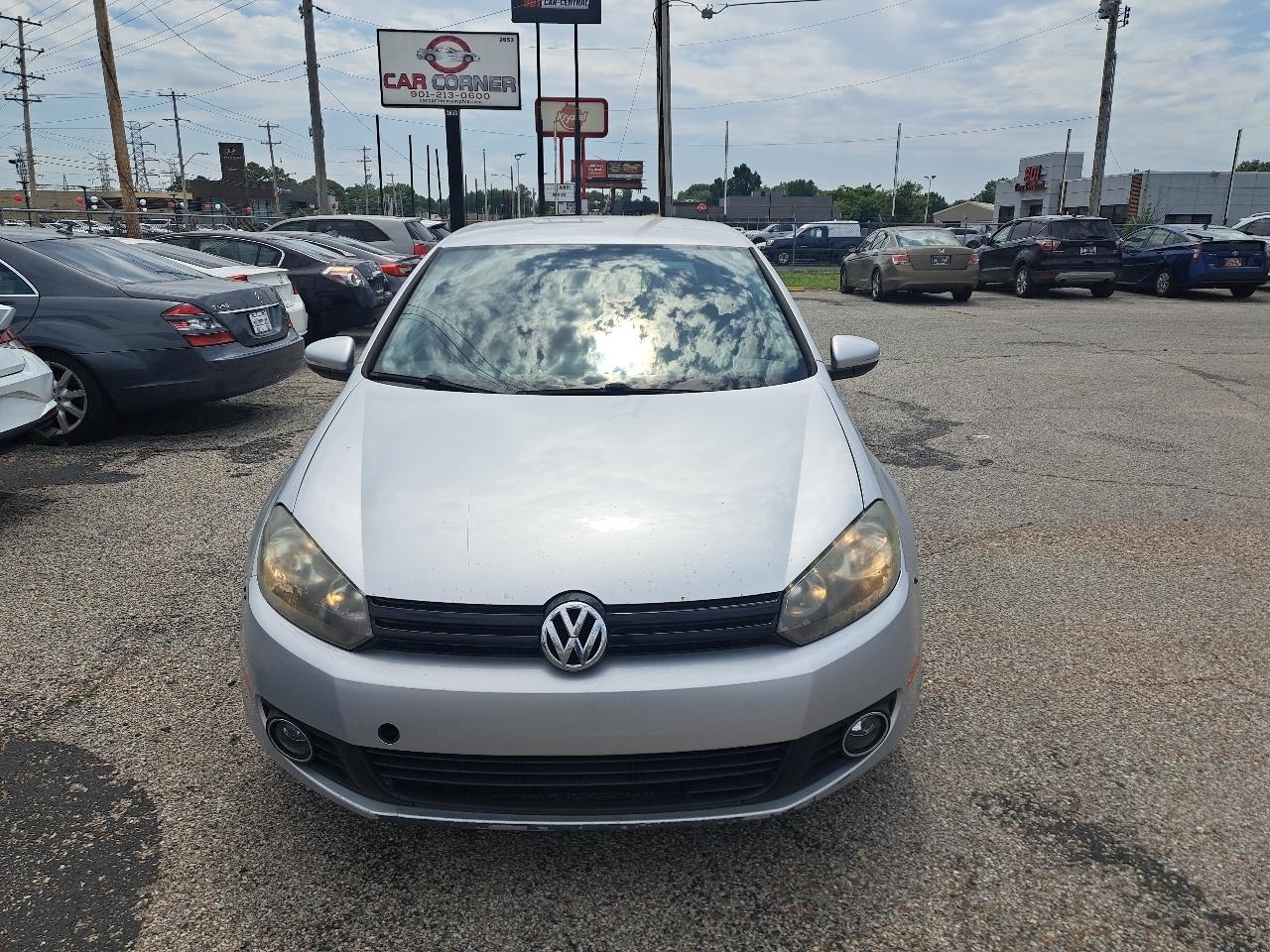 Volkswagen Golf 2dr HB Auto 2012