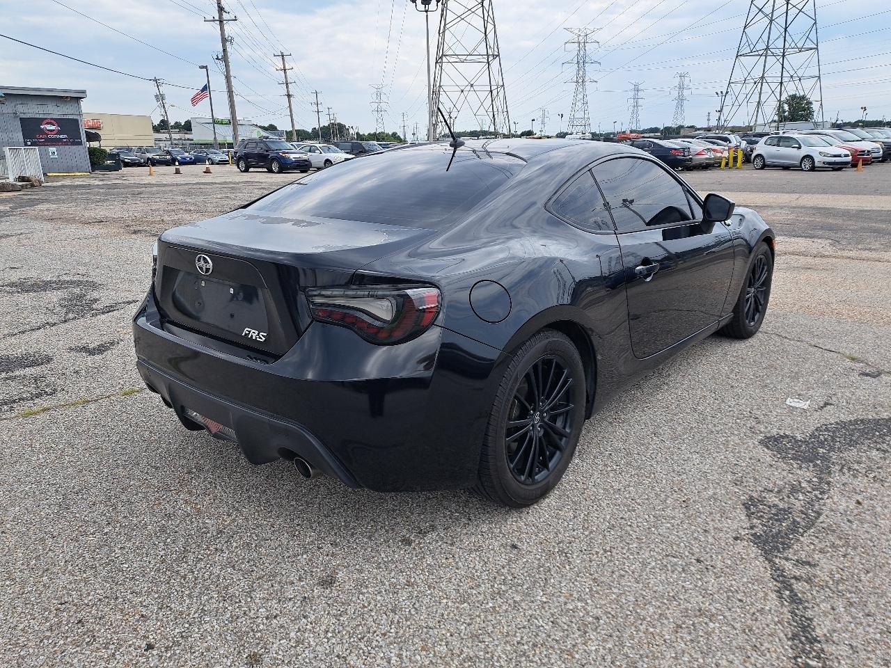 Scion FR-S Base 2D Coupe 2013