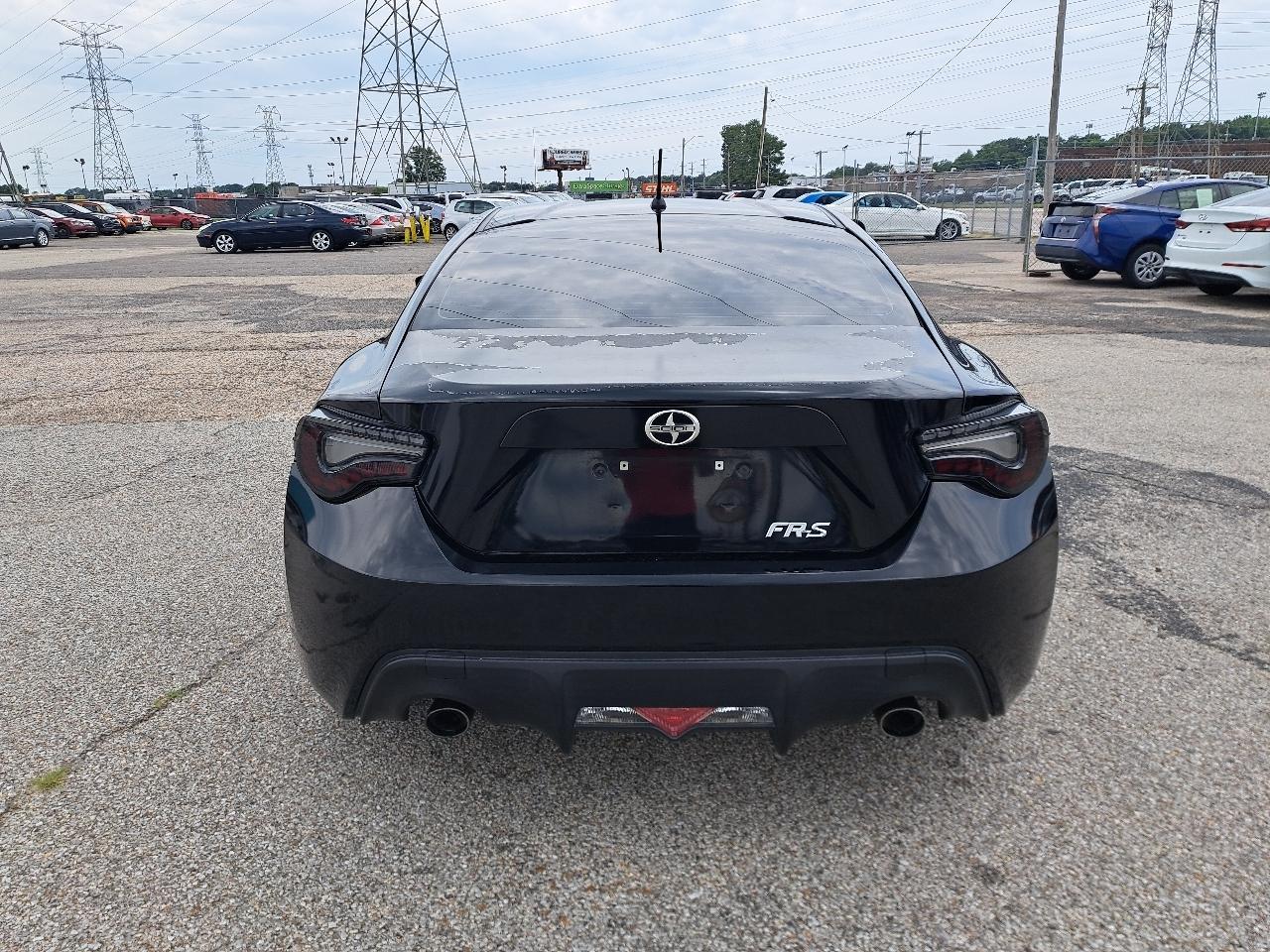Scion FR-S Base 2D Coupe 2013