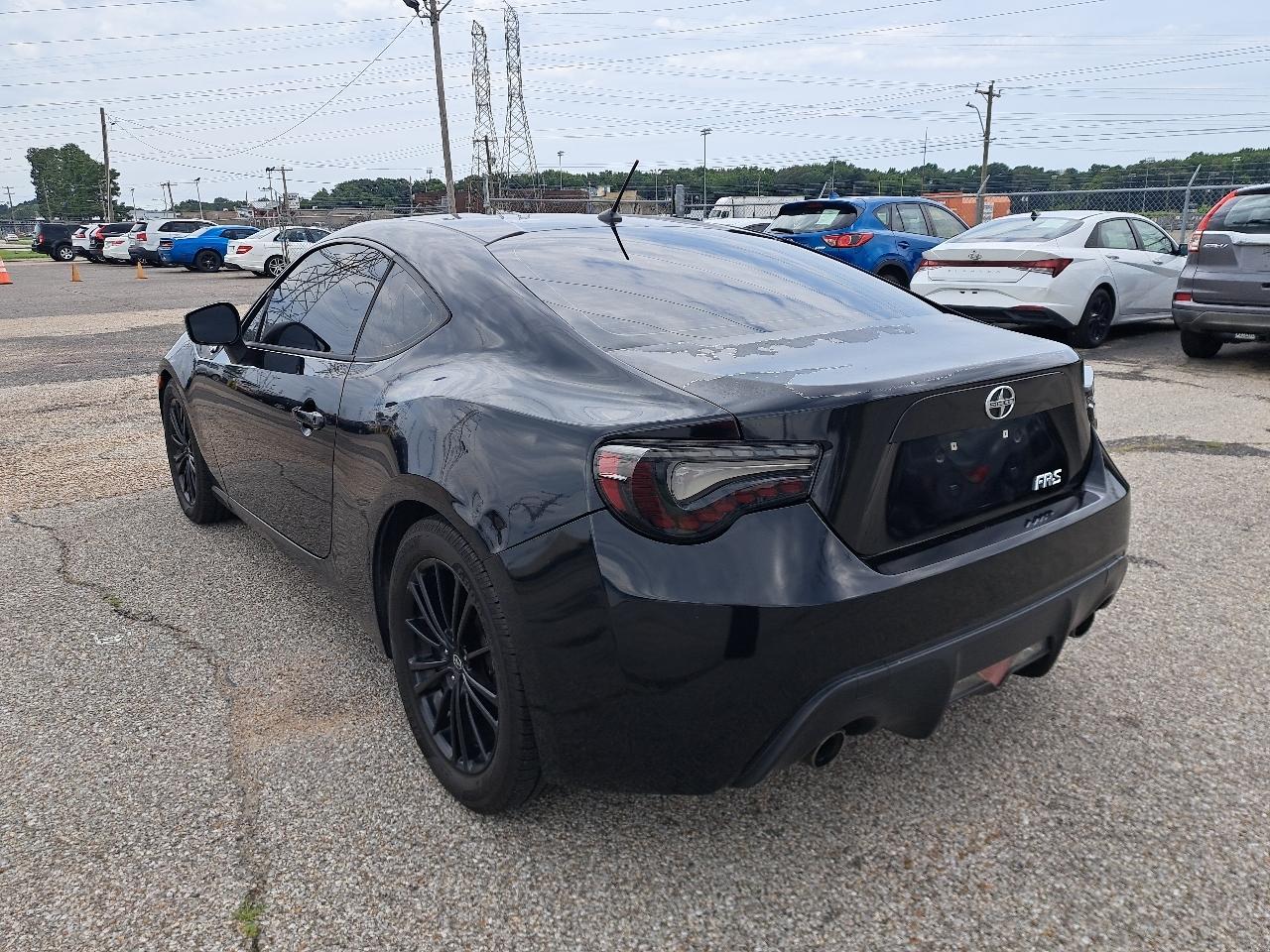 Scion FR-S Base 2D Coupe 2013