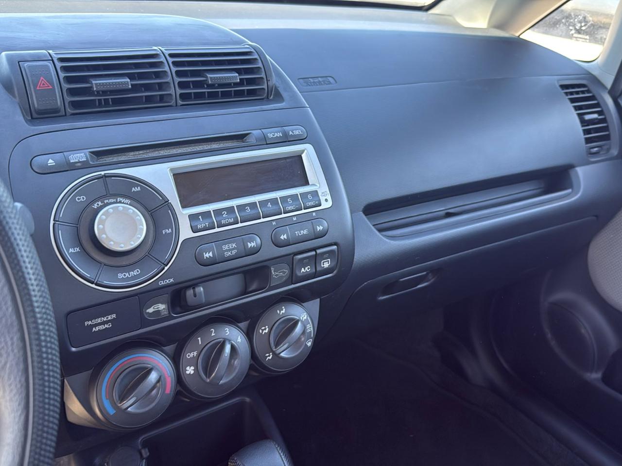 Honda Fit 5-Speed AT 2007