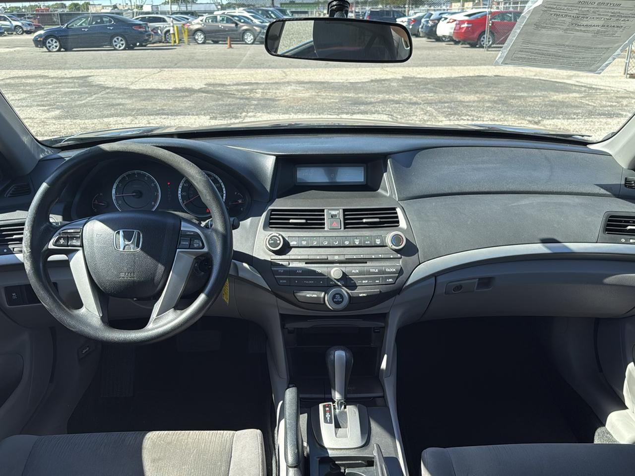 Honda Accord LX sedan AT 2012