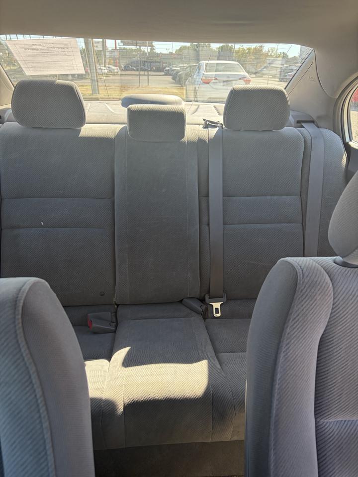 Honda Civic LX Sedan 5-Speed AT 2009