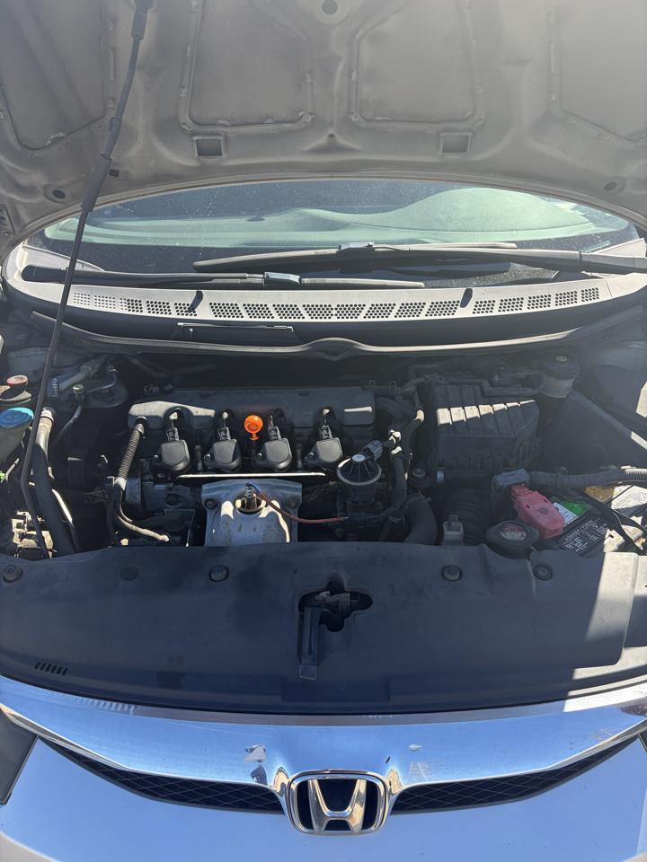 Honda Civic LX Sedan 5-Speed AT 2009