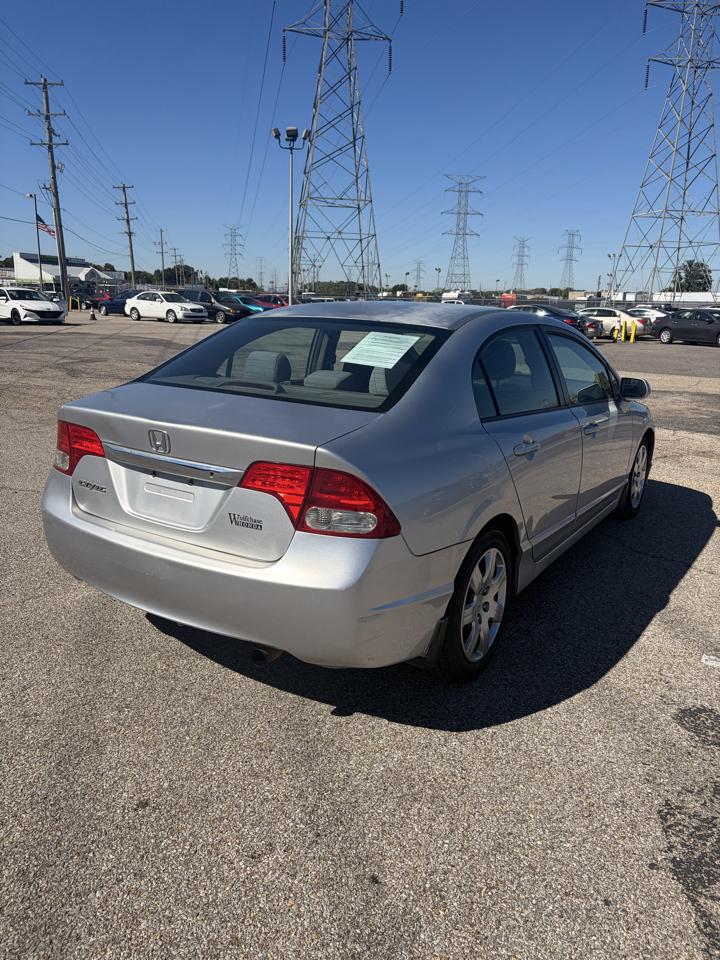 Honda Civic LX Sedan 5-Speed AT 2009