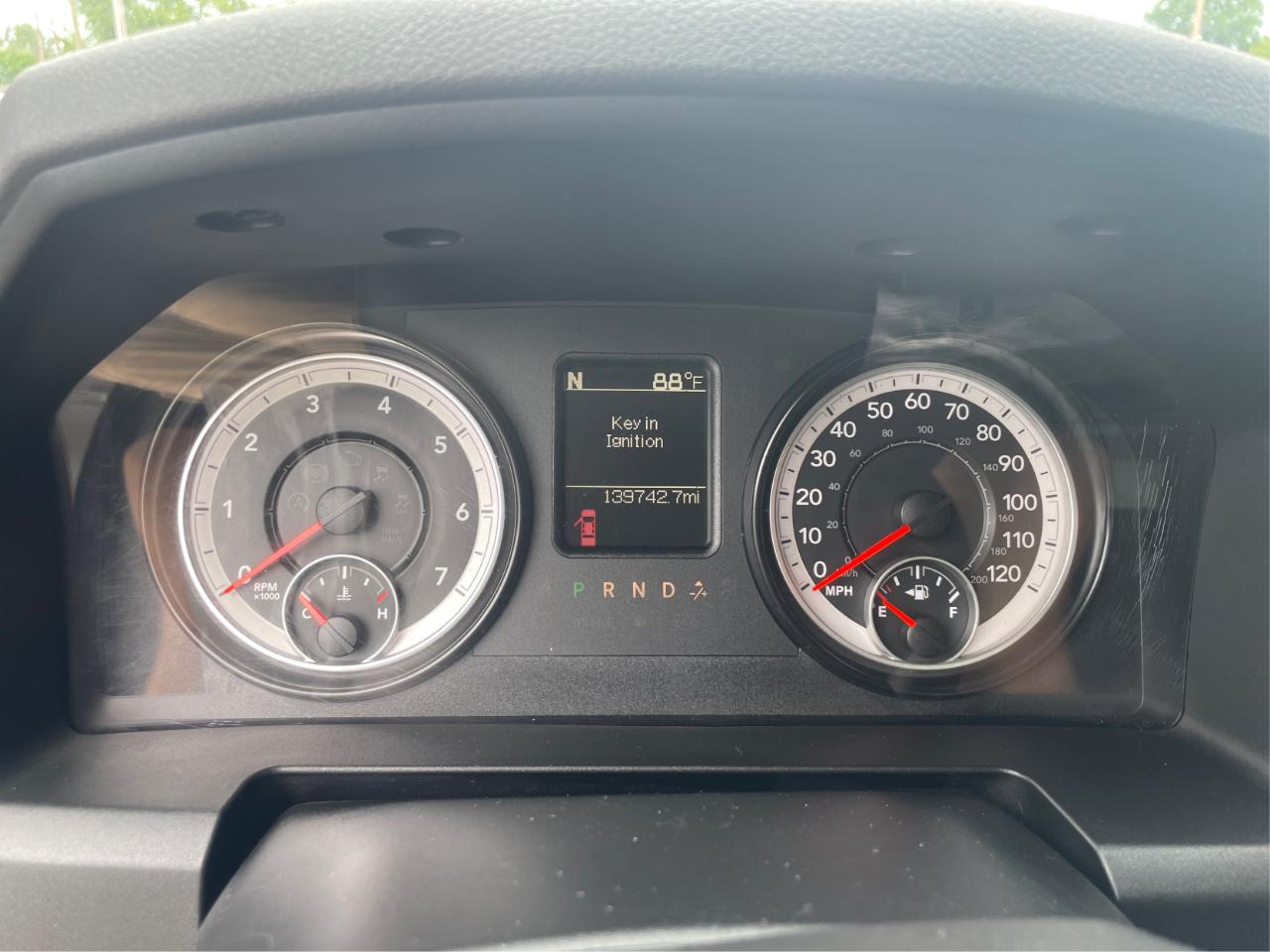 RAM 1500 4WD Crew Cab 140.5" Longhorn 2015