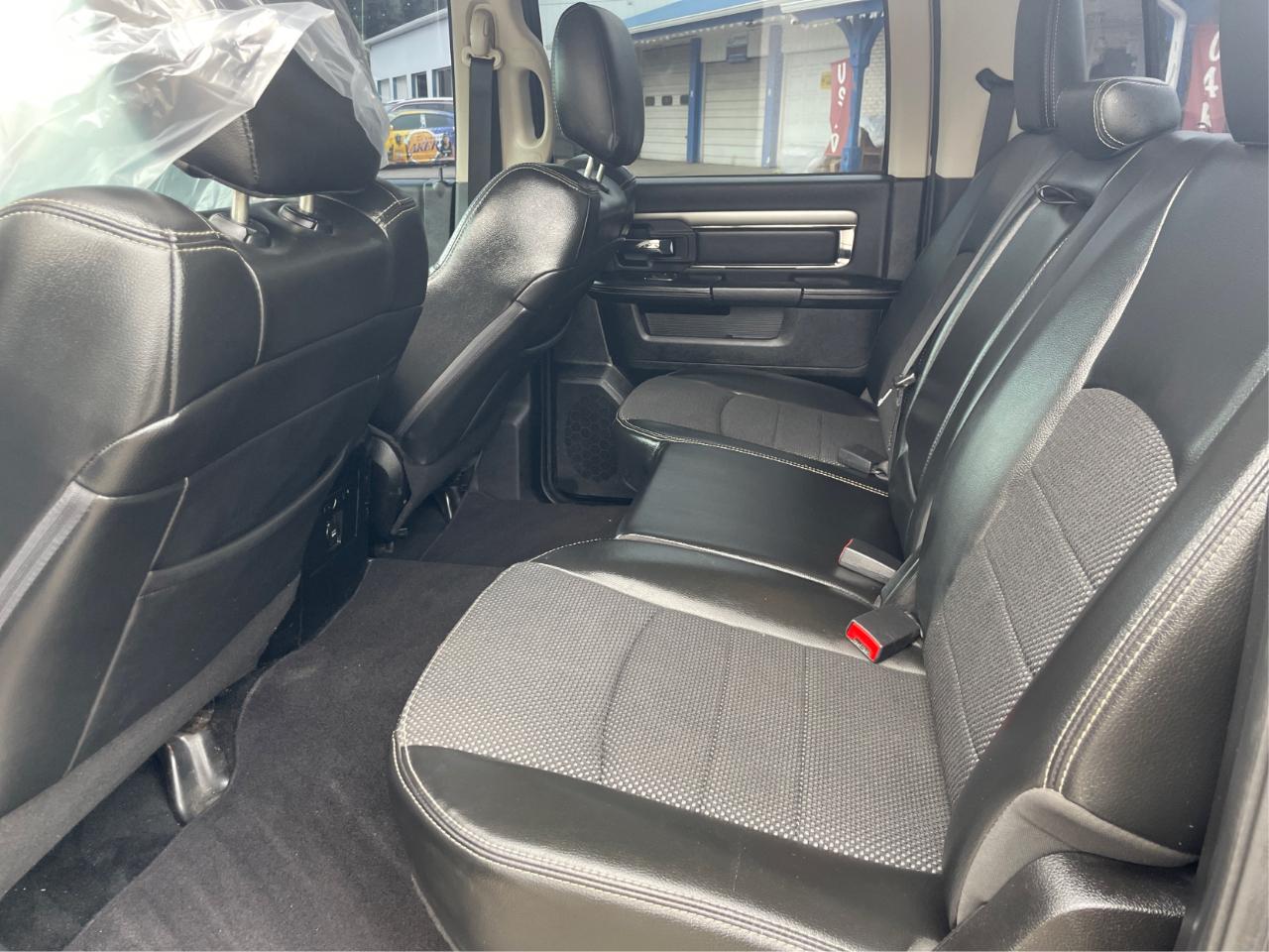 RAM 1500 4WD Crew Cab 149" Sport 2013