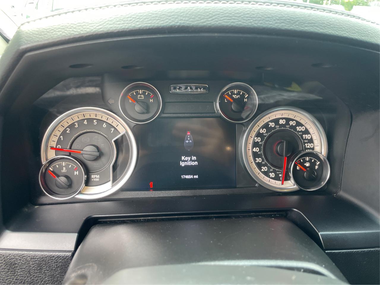 RAM 1500 4WD Crew Cab 149" Sport 2013