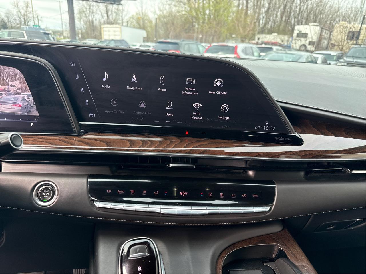 Cadillac Escalade Premium Luxury Platinum AWD 2021