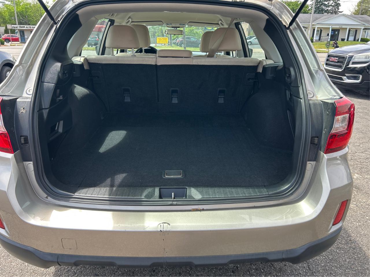 Subaru Outback 2.5i 2015