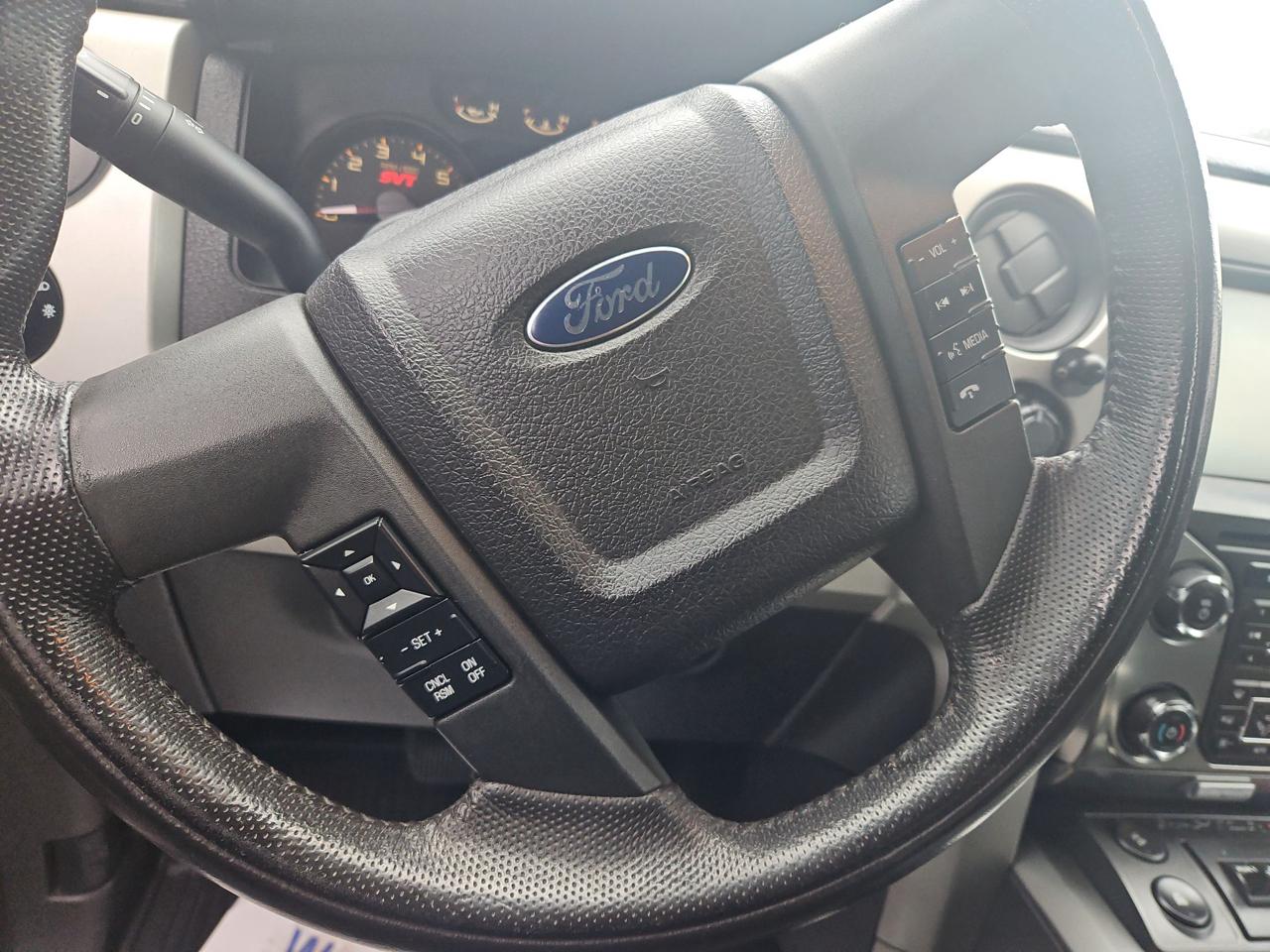 Ford F-150 SVT Raptor 2014