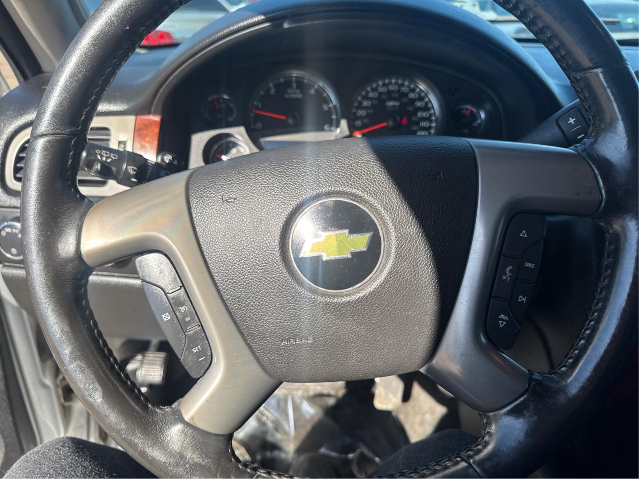 Chevrolet Suburban LTZ 1500 4WD 2013