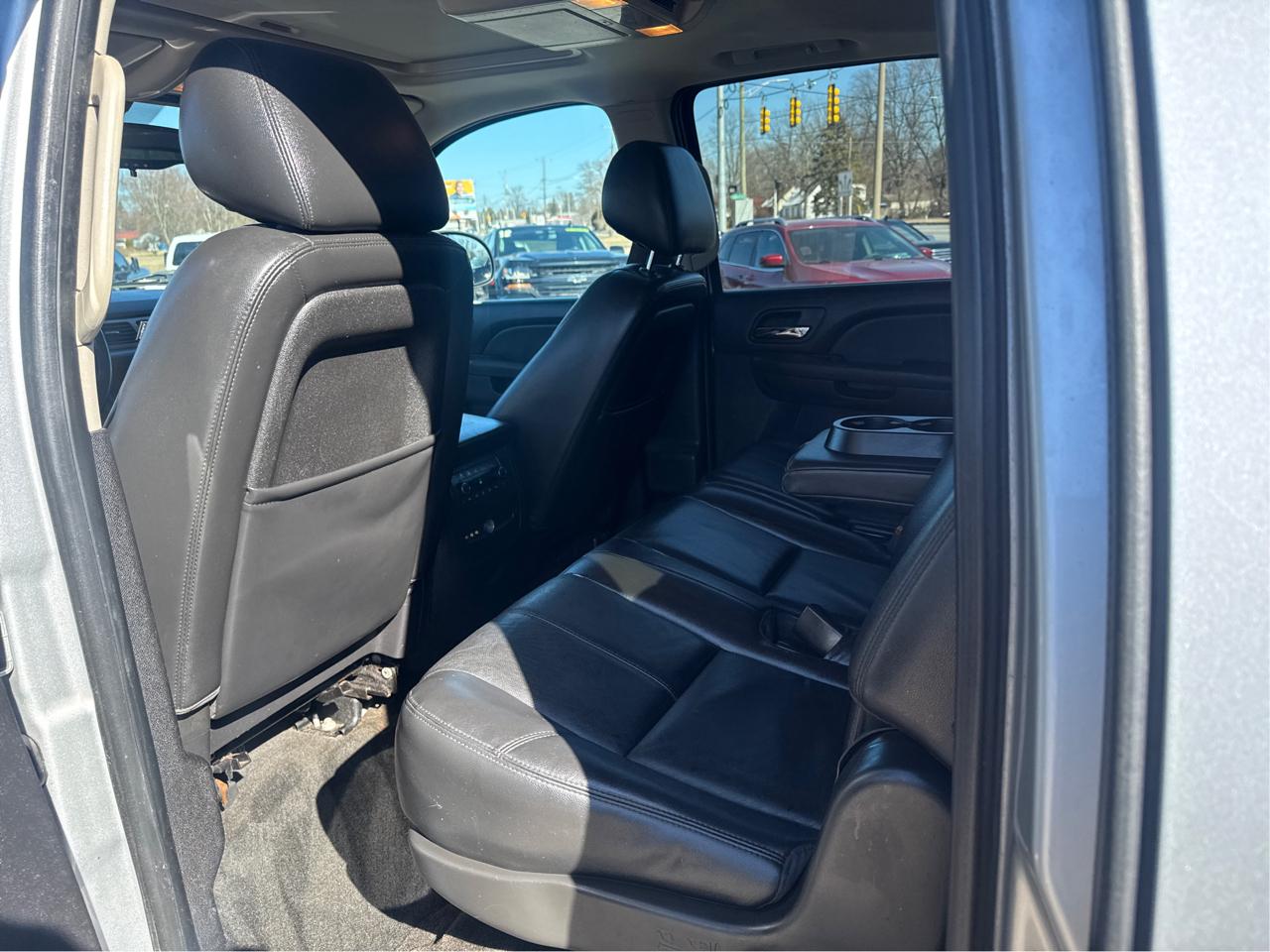 Chevrolet Suburban LTZ 1500 4WD 2013